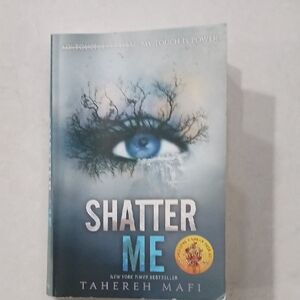 Shatter Me Book with Eye Cover